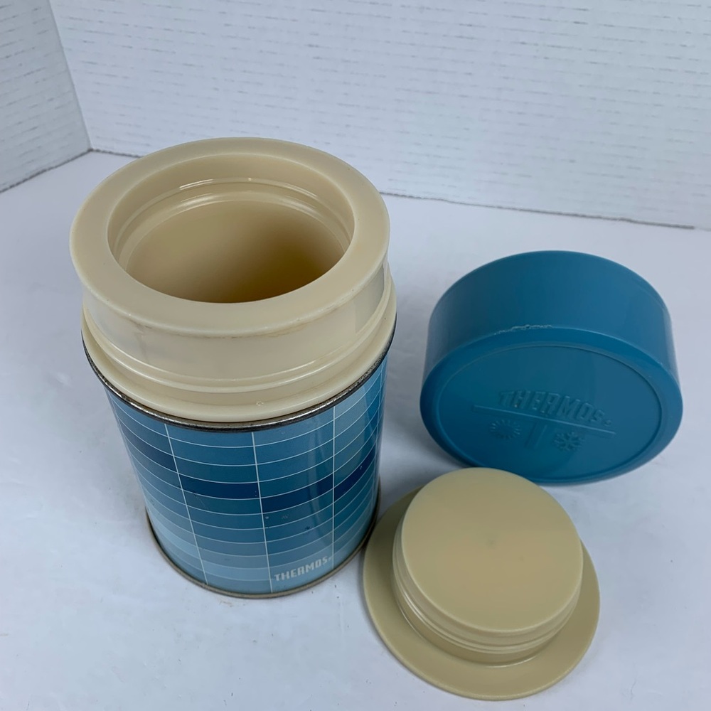 VTG Thermos Blue King-Seeley Insulated 1971  10 Oz Size (VC247)
